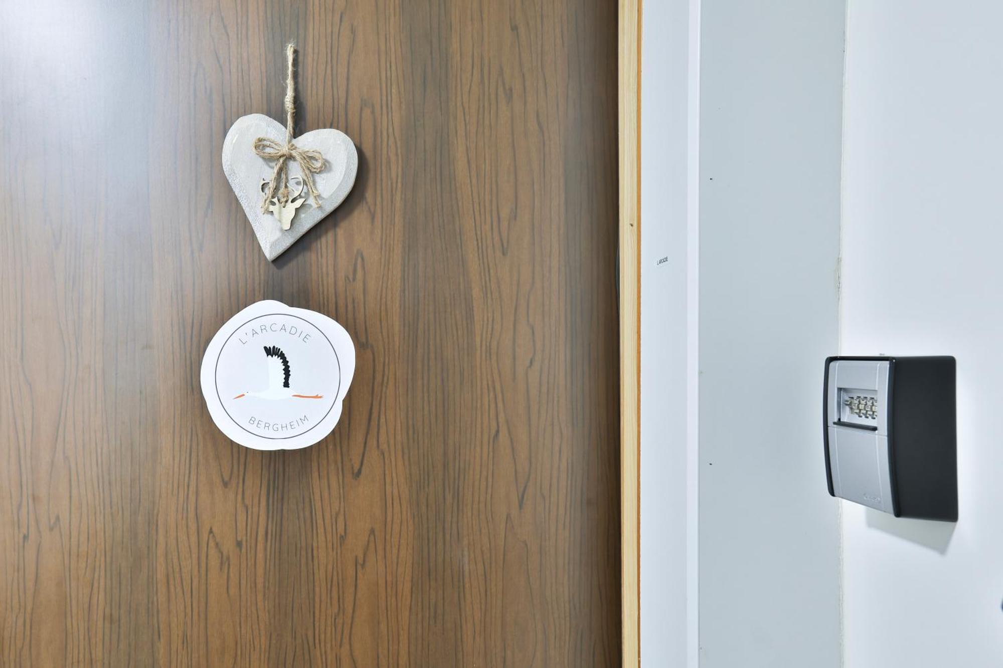 Appartements Duplex 3 Et 4 Personnes - Climatisation - Village Elu Parmi Les "Plus Beaux Villages De France" - Route Des Vins - Centre Alsace Bergheim Habitación foto